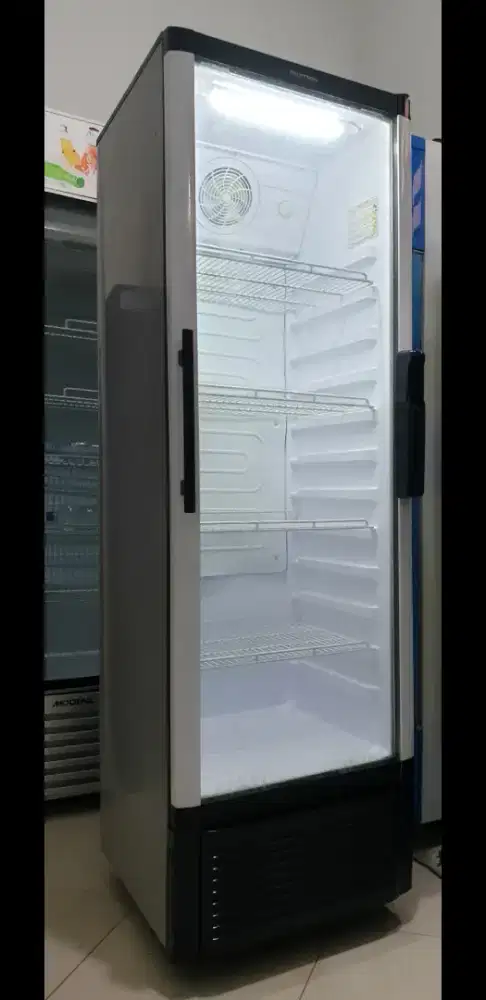 SHOWCASE POLYTRON 4 RAK TINGGI 178 CM NORMAL SIAP PAKAI/ NETT