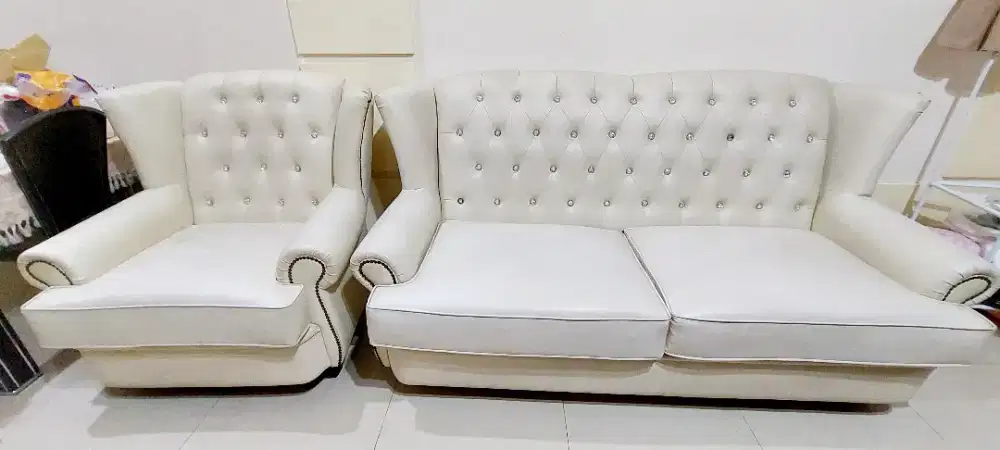 1 set  sofa warna krem