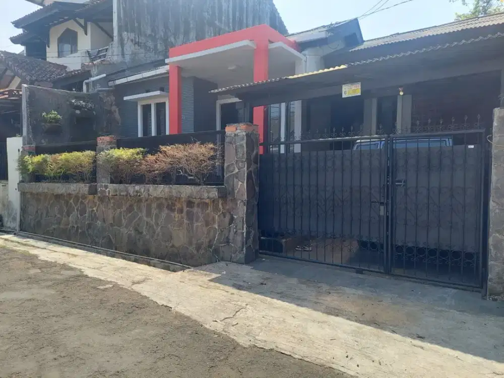 Rumah Minimalis disewakan Siap Huni, Bersih, Asri, Aman dan Nyaman.
