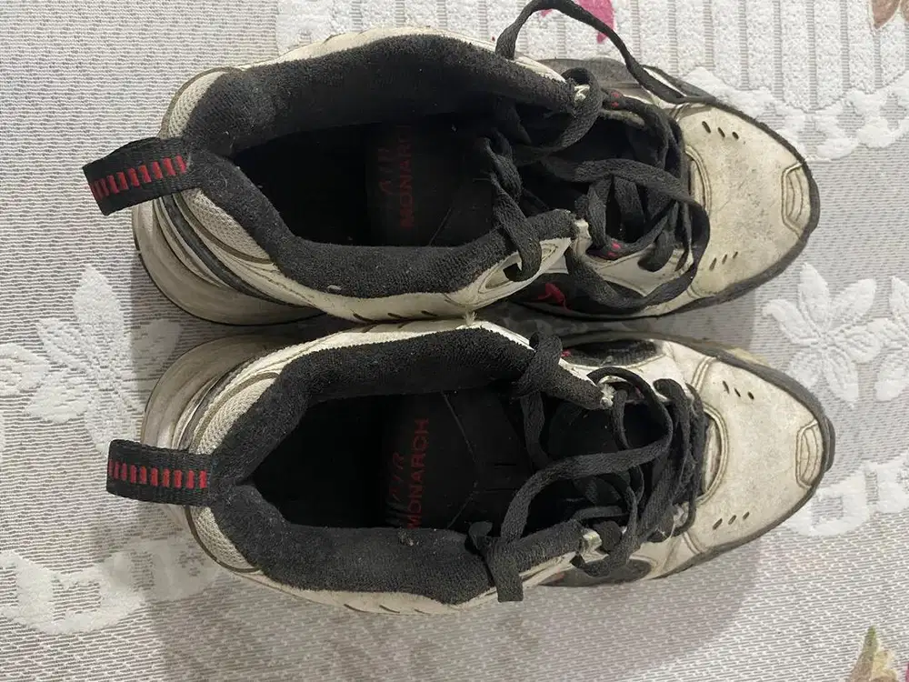Nike Monarch IV