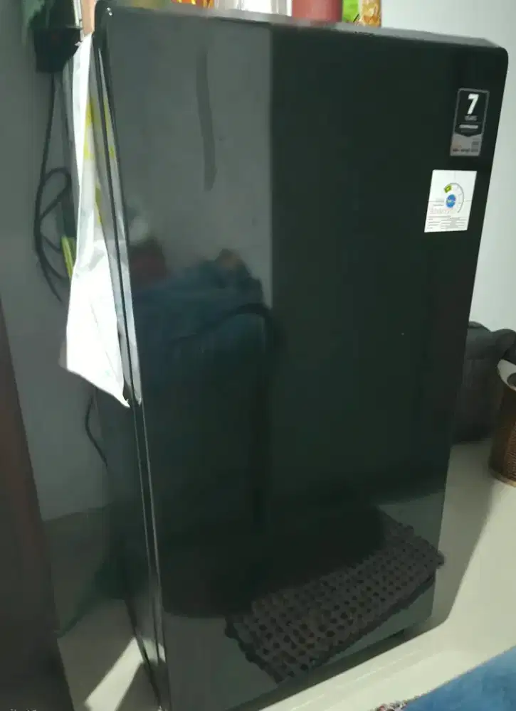 Kulkas Aqua 1 Pintu AQR D185 / D188 Mulus Dingin Normal