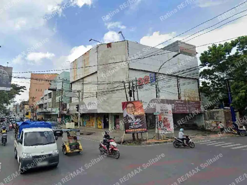 Ruko Hoek Perempatan G. Bawakaraeng-Veteran Utara Makassar