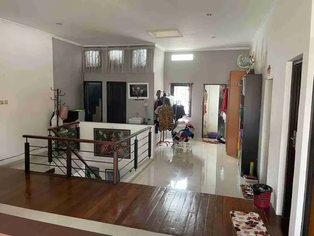 Dijual Rumah Rapi di Nusaloka Bsd