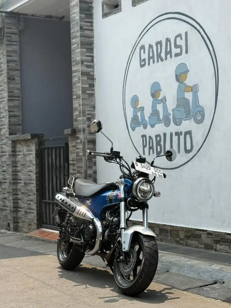 Honda Dax ST125 Blue 2024