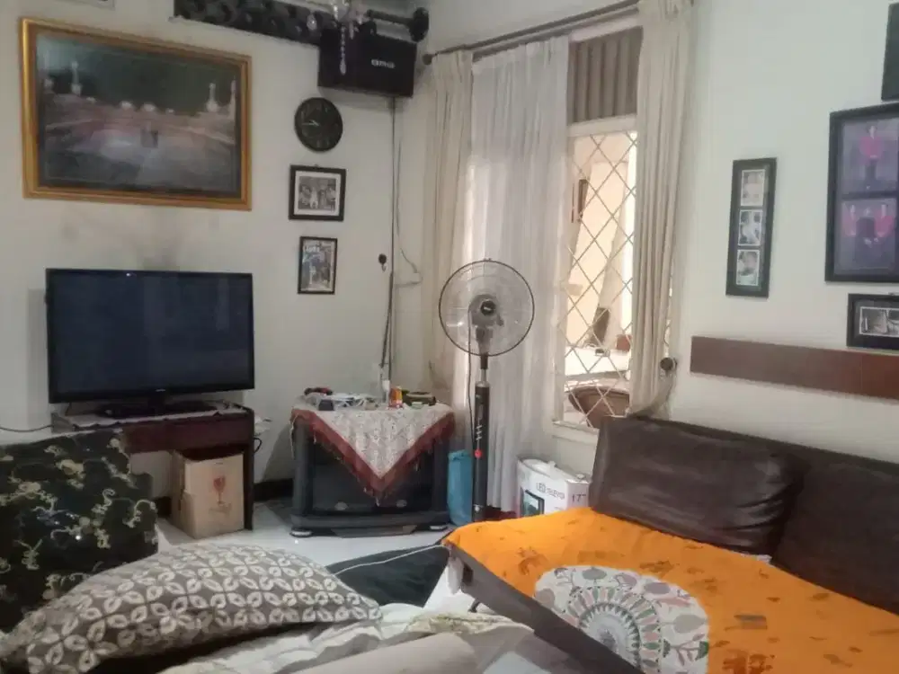 Rumah  Siap Huni Jln.H.Nawi  Jakarta selatan
