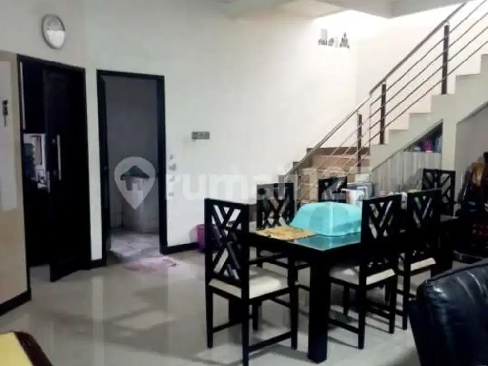 Rumah Mewah. di Komplek Mpr Cilandak
