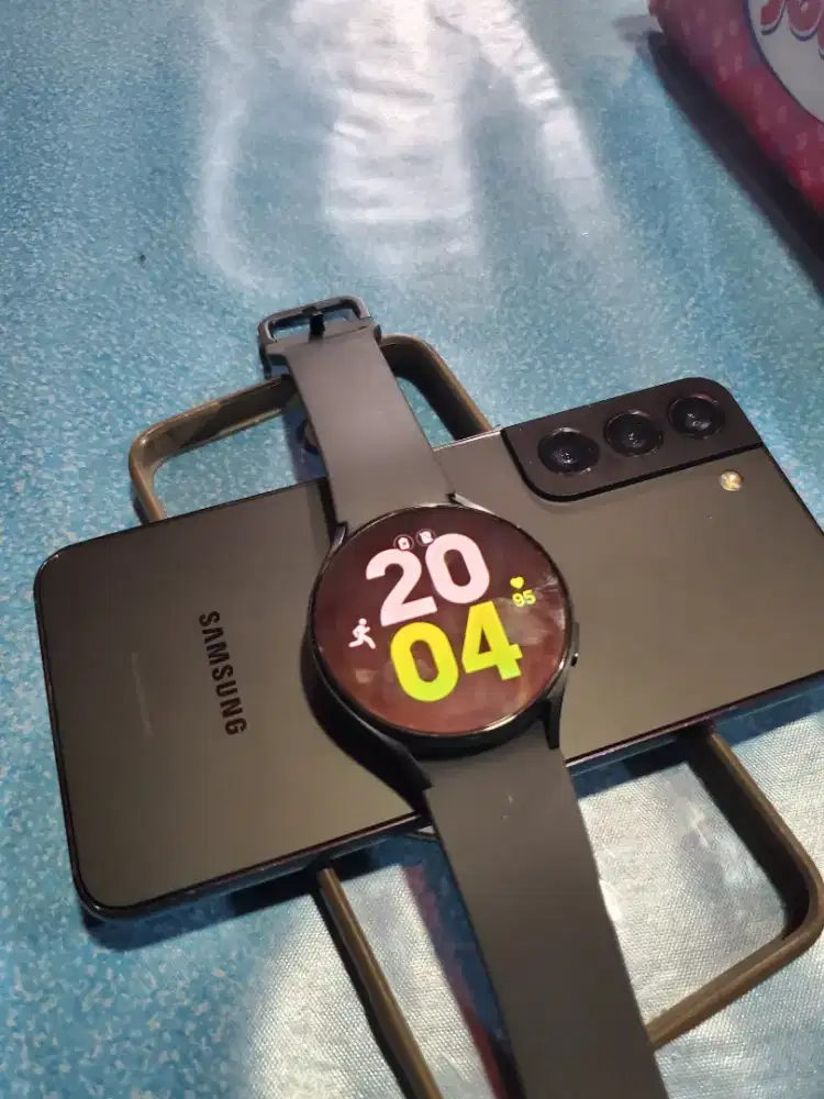 Samsung S22 + galaxy watch5 44mm
