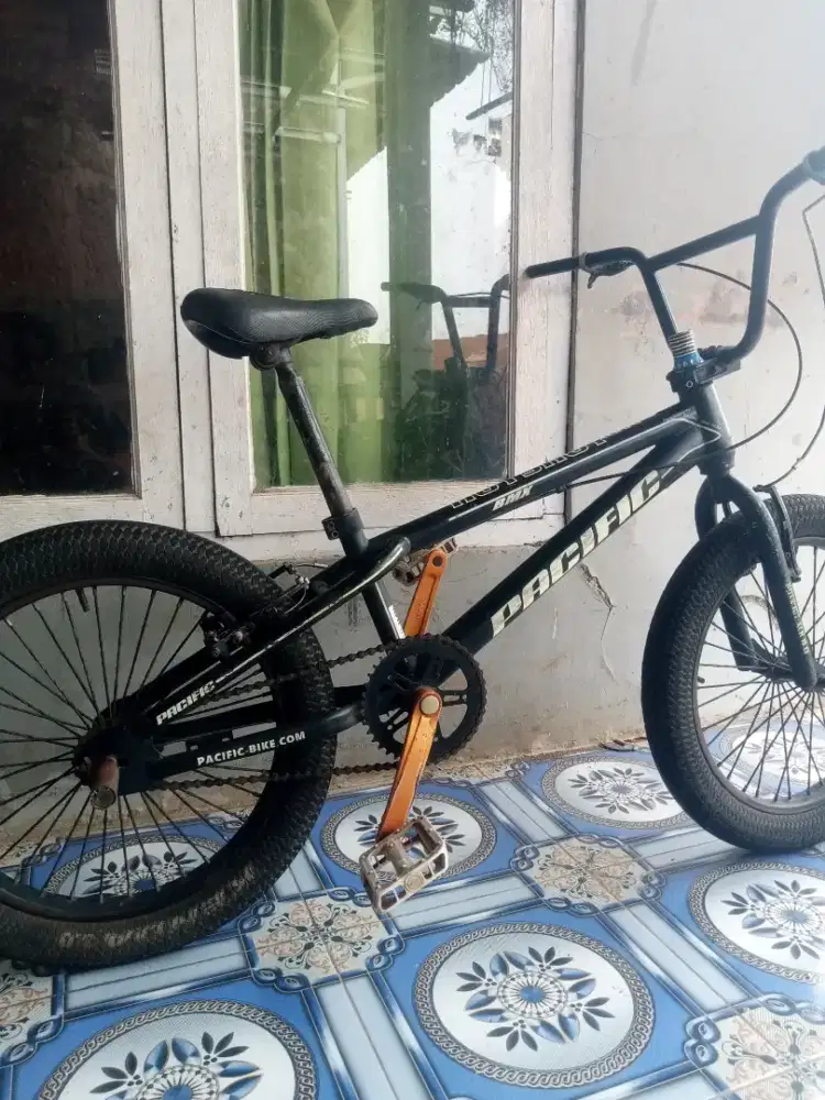 sepeda bmx pacific hotshot ukuran 20