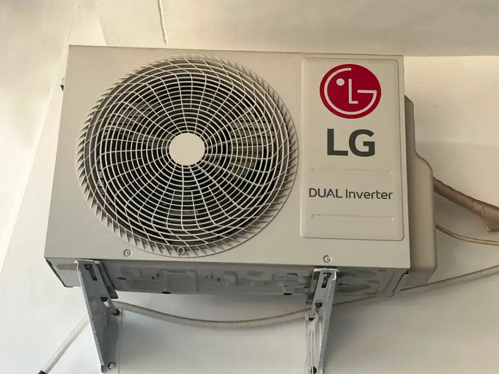 AC LG T09EV5 AC 1 PK Inverter Like New