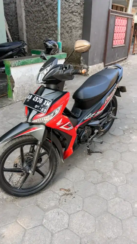 Supra 125 tahun 2022
