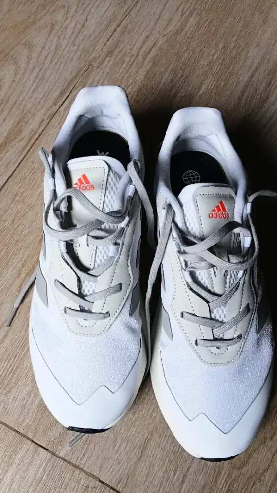 Sepatu adidas original