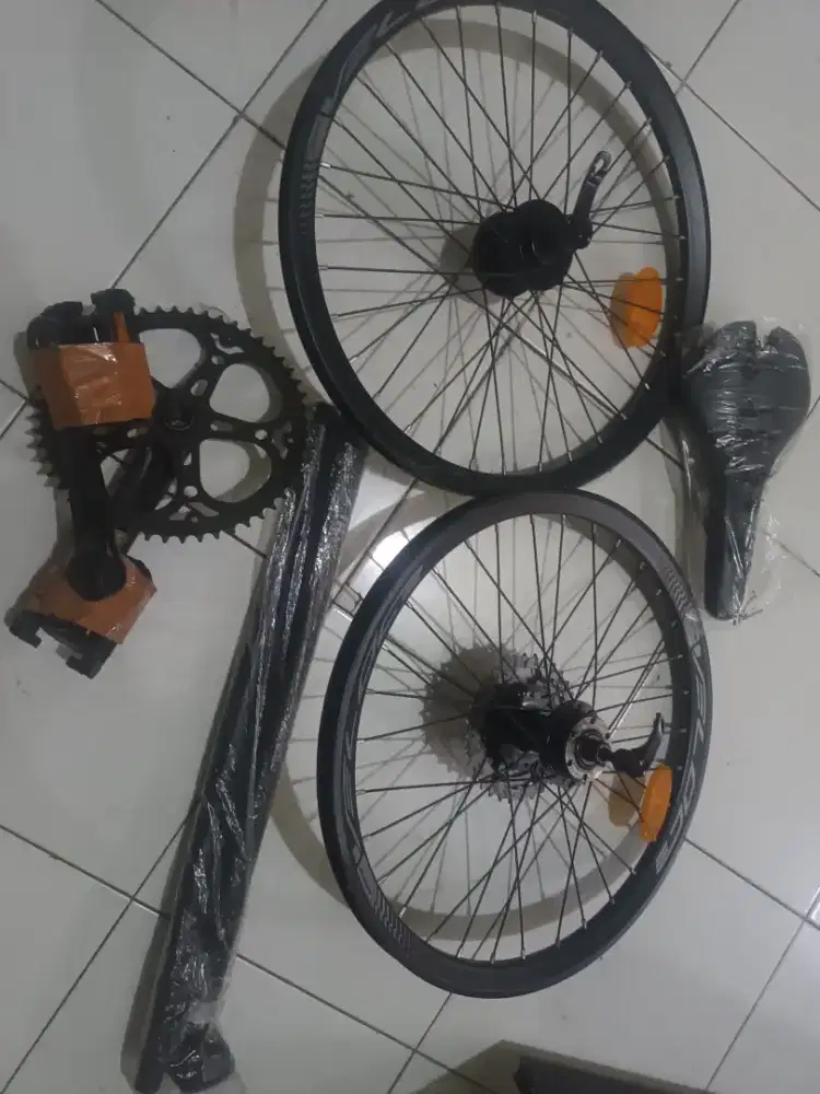 Jual.cepat Velg, gear, sadel, bekas sepeda bawaan sepeda lipat pacific