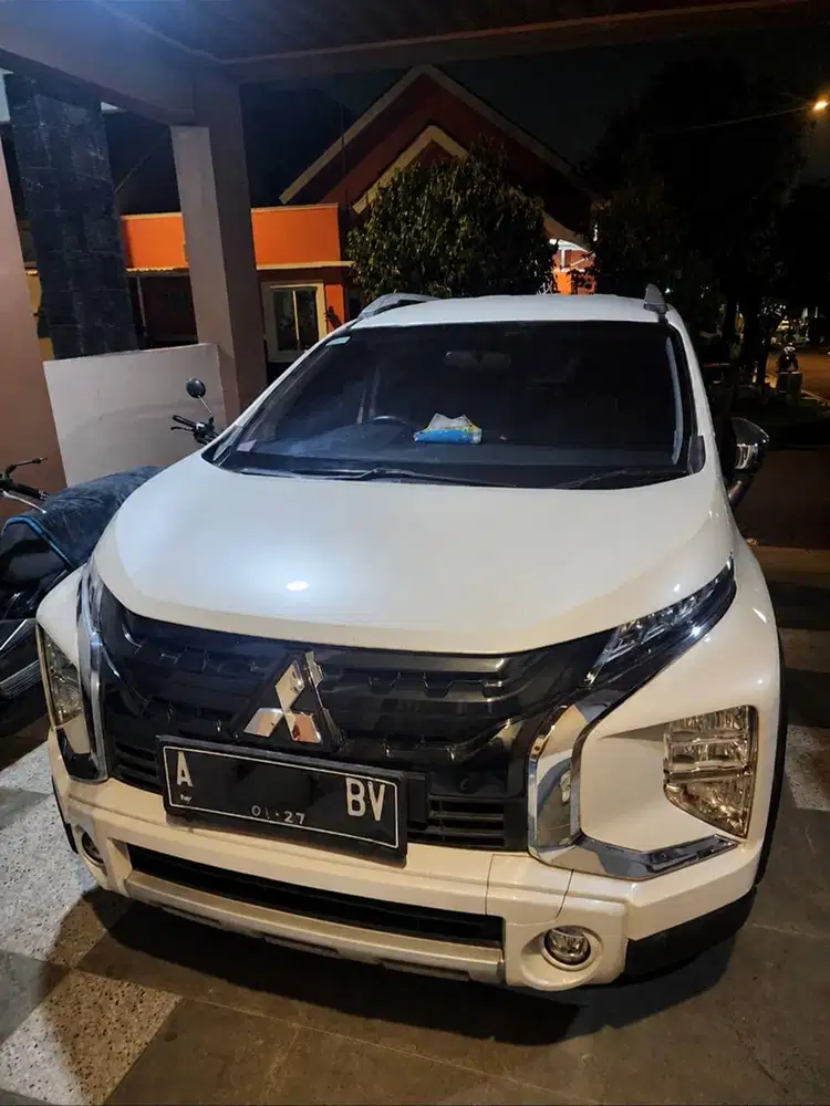 MITSUBISHI Xpander Cross Putih Matic Tahun 2022