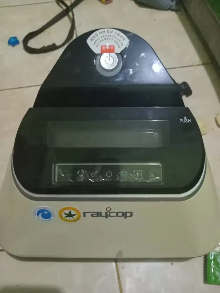 Raycop RE-100AWH Lite RayClean UV Sanitizer Purifier Vacuum Cleaner