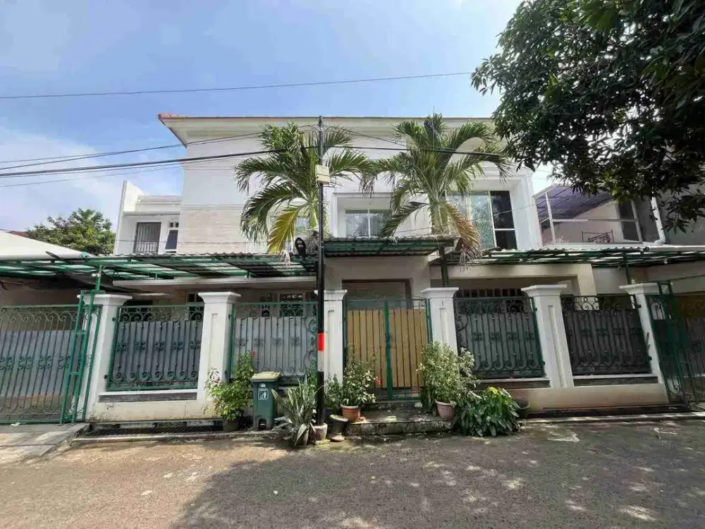 Rumah 2 Lantai di Komplek Pertamina, Pulogadung, Jaktim