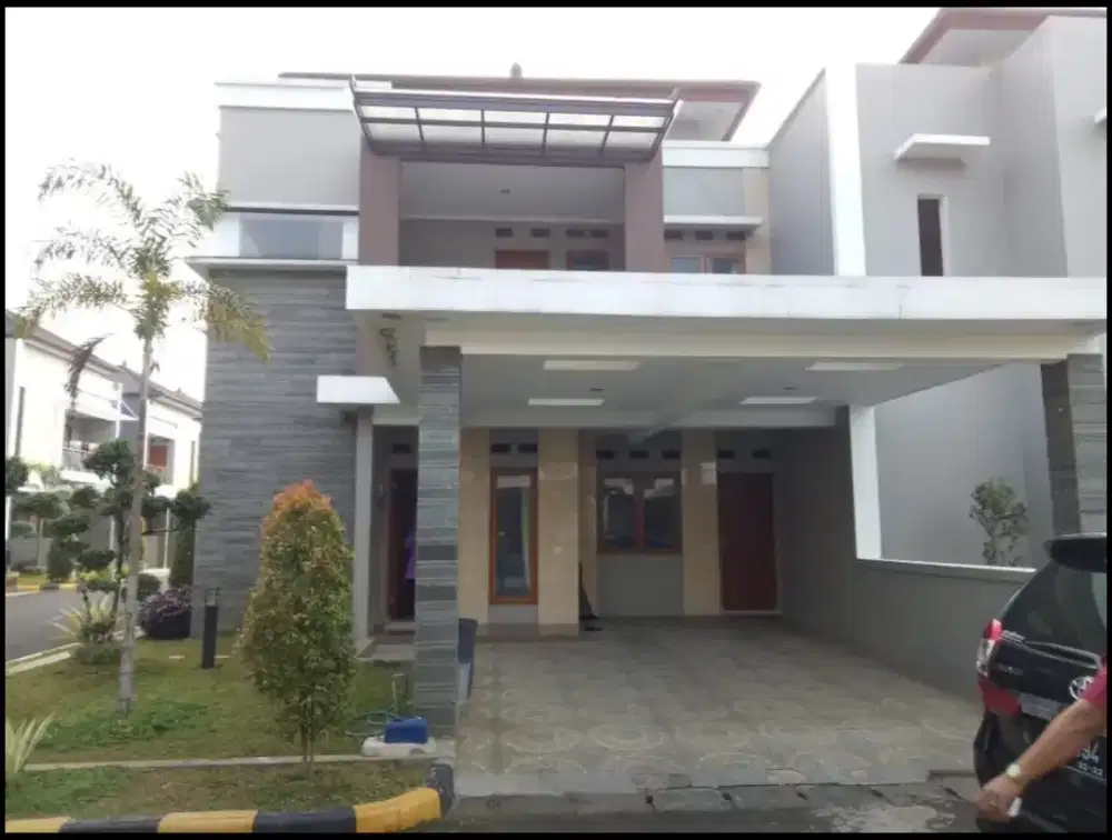 Di kontrakan rumah di pusat kota. Cluster System 1 Gate. Security 24hr