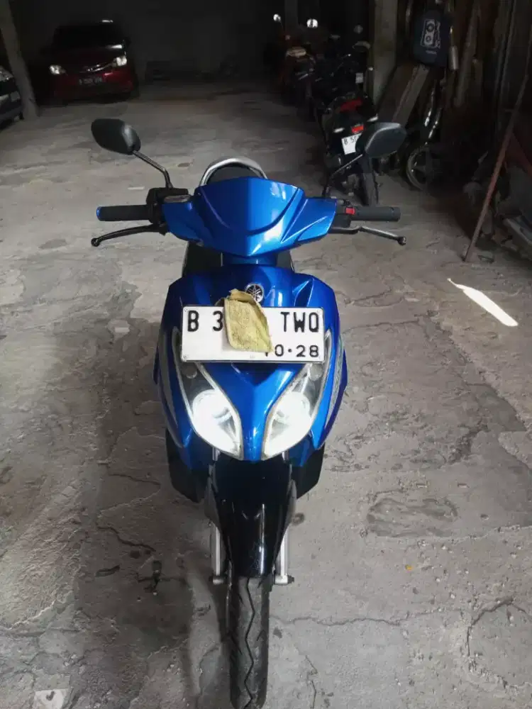 Yamaha Nouvo biru