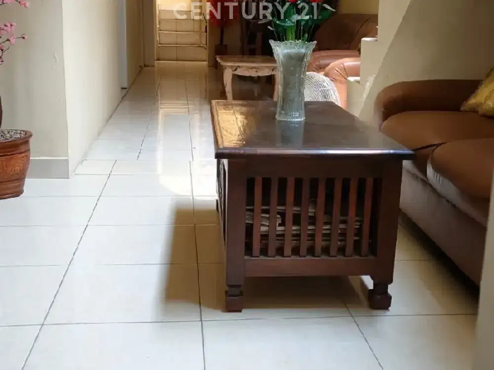 Rumah SHM Siap Huni Daerah Pamulang 3 KT 2 KM Siap Ditingkat Dua