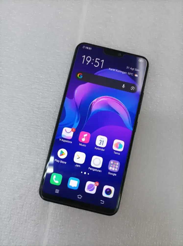 vivo V9 4/64gb resmi