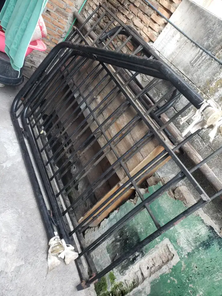 Dipan kasur tingkat 120x200 90x200
