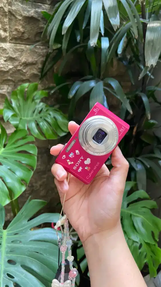 Dijual Digicam Sony cybershot W730 pink fullset