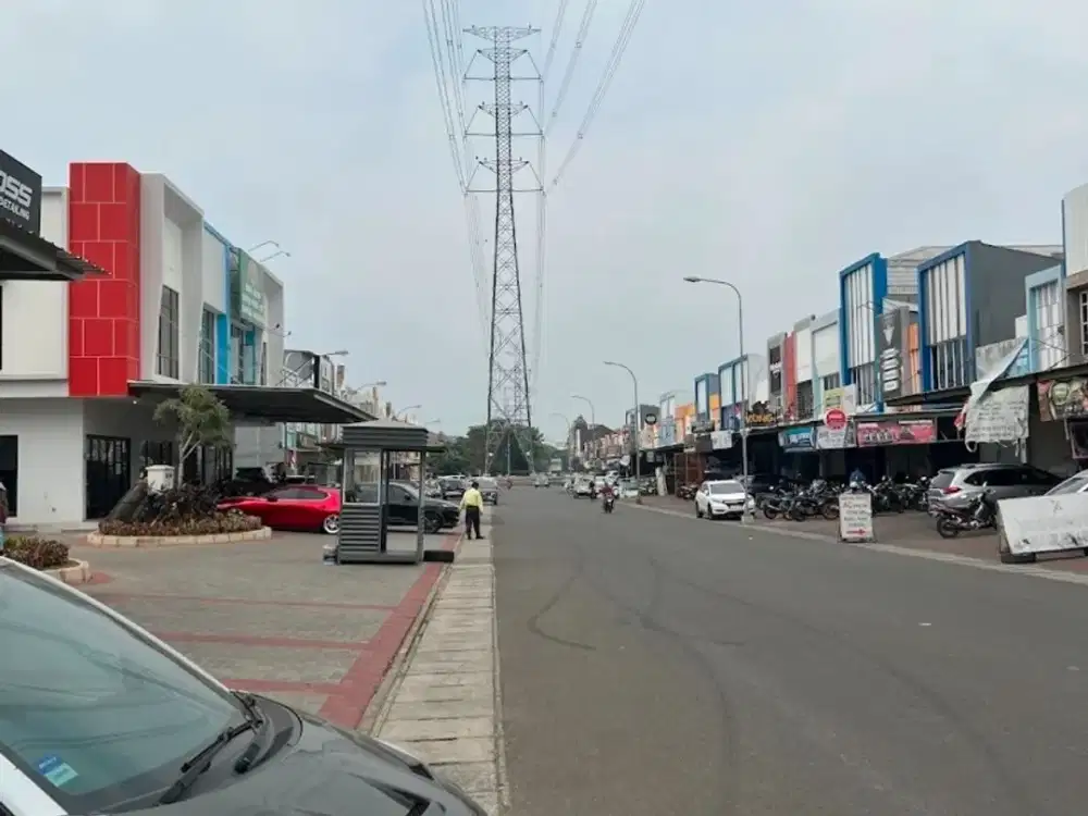DISEWAKAN RUKO MENGHADAP JALAN RUKO BAVARIA GRANDE  GADING SERPONG 4,5X17 2LT