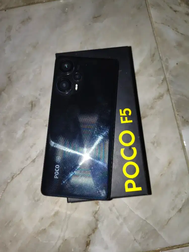 Poco f5 ram 12/256 nomin