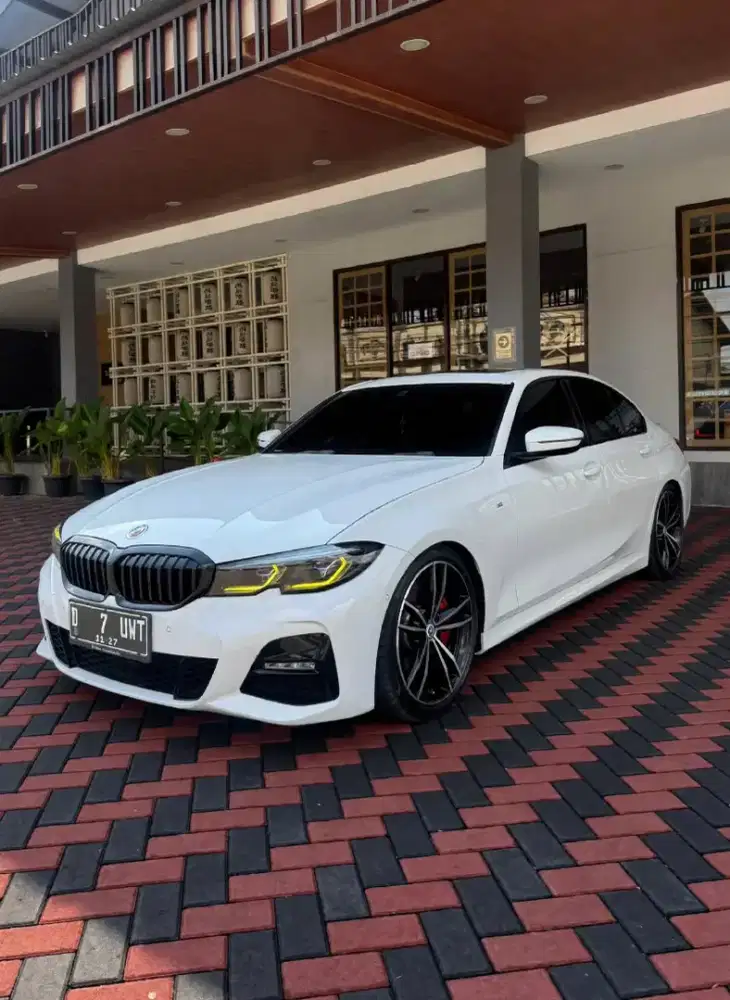 [KM 9RB] BMW 330i M-SPORT G20 TANGAN 1