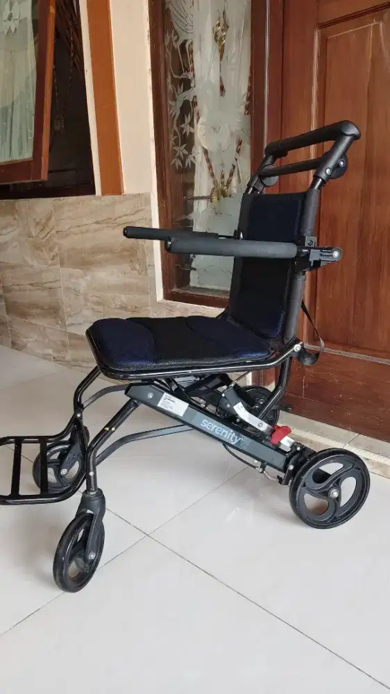 Kursi roda traveling