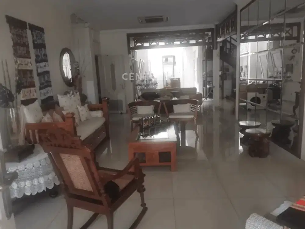 Rumah Luas Siap Huni Pondok Kelapa LB 270m 5500W SHM