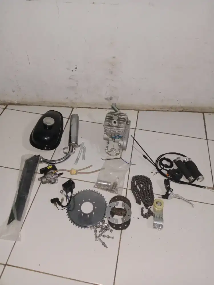 Dijual mesin sepeda gasbike 80cc. Kondisi baru belum dinyalakan