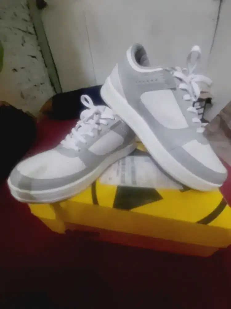 Sepatu Aerostreet Hoop Low 41