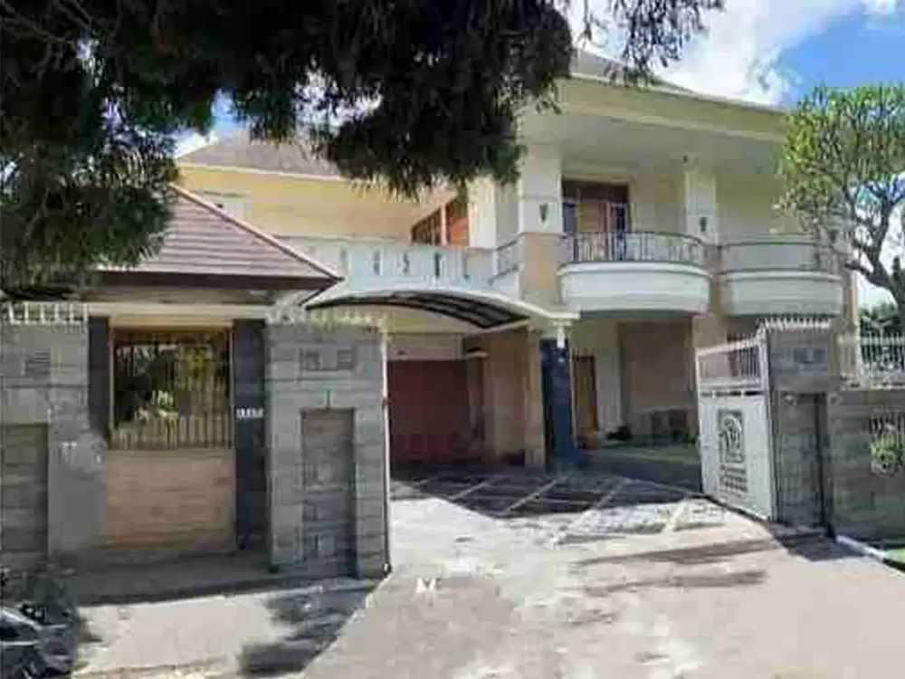 Rumah besar di Budi indah  Setiabudi bandung utara di bawah njop