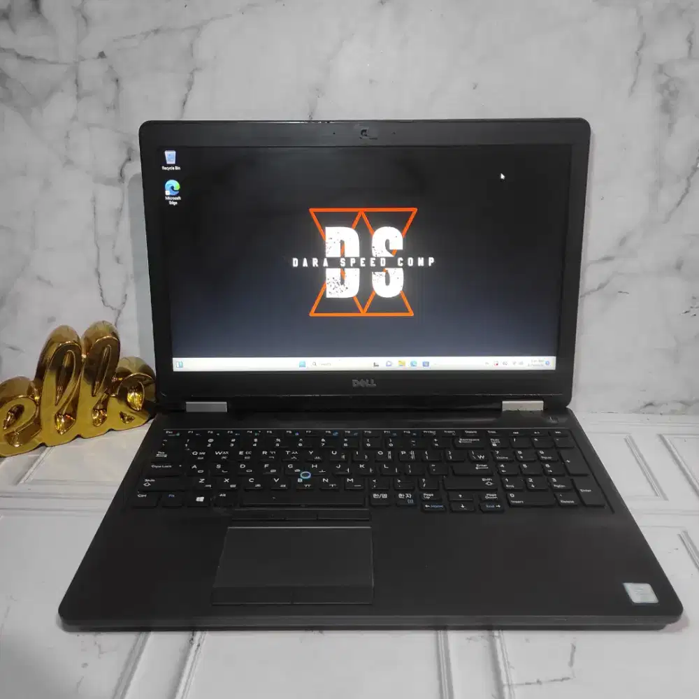 DELL LATITUDE E5570 CORE i7-6820HQ RAM 8/128 BISA UP RAM/SSD