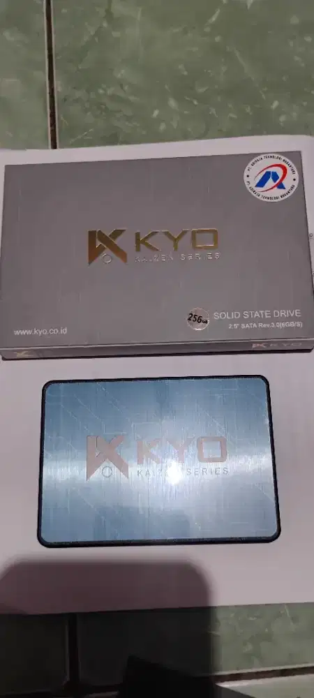 SSD sata 256 / SSD sata kyo 256
