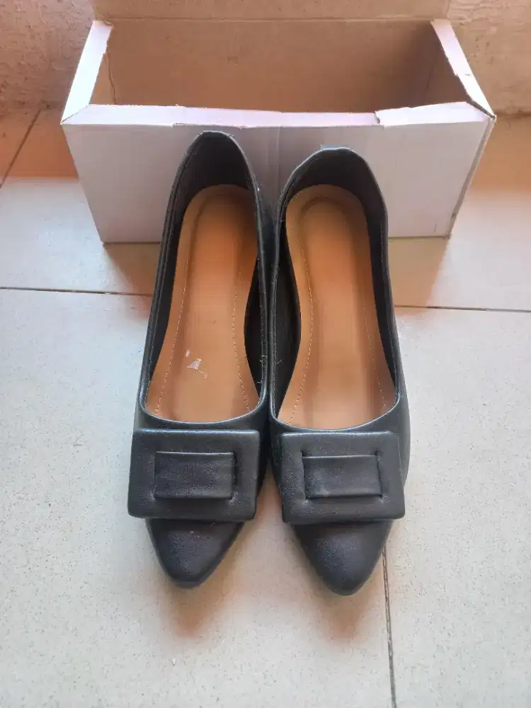 Sepatu Pansus Tapak Tahu