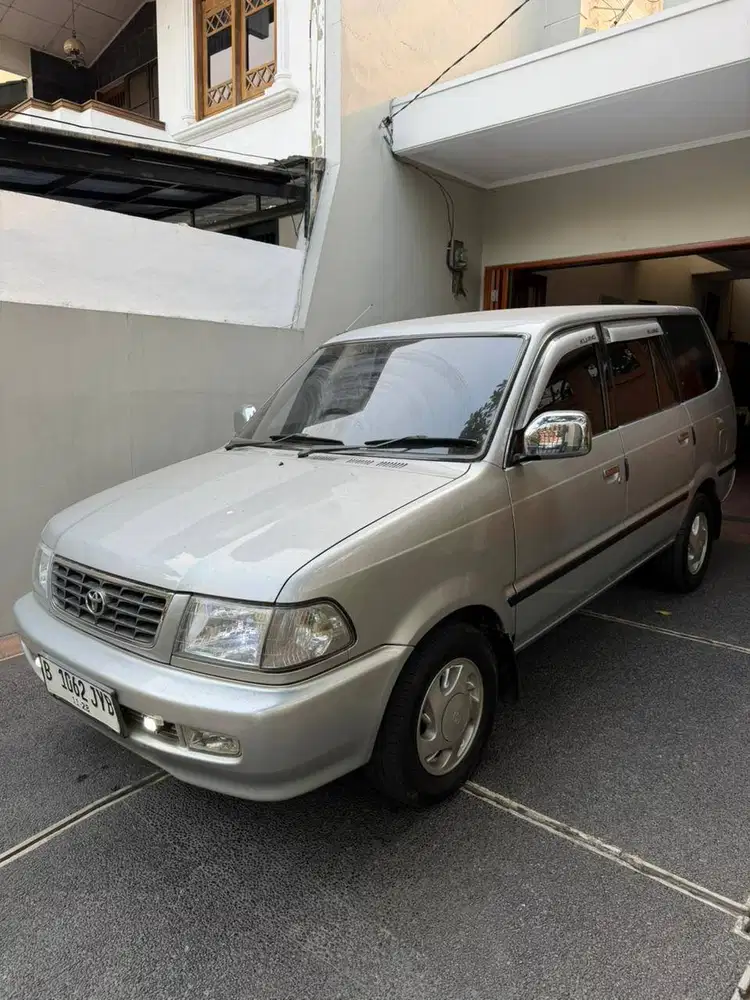 Toyota Kijang Kapsul LGX 2.0 A/T Tahun 2000