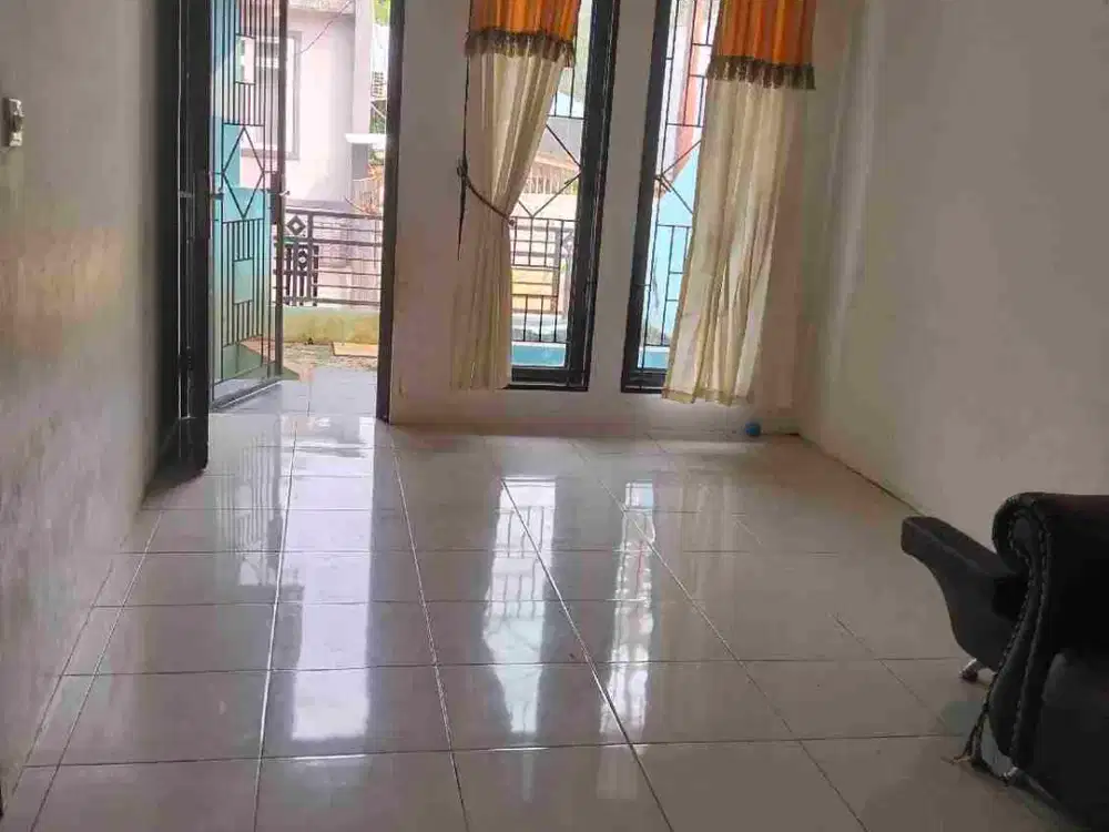Disewakan rumah di sentul