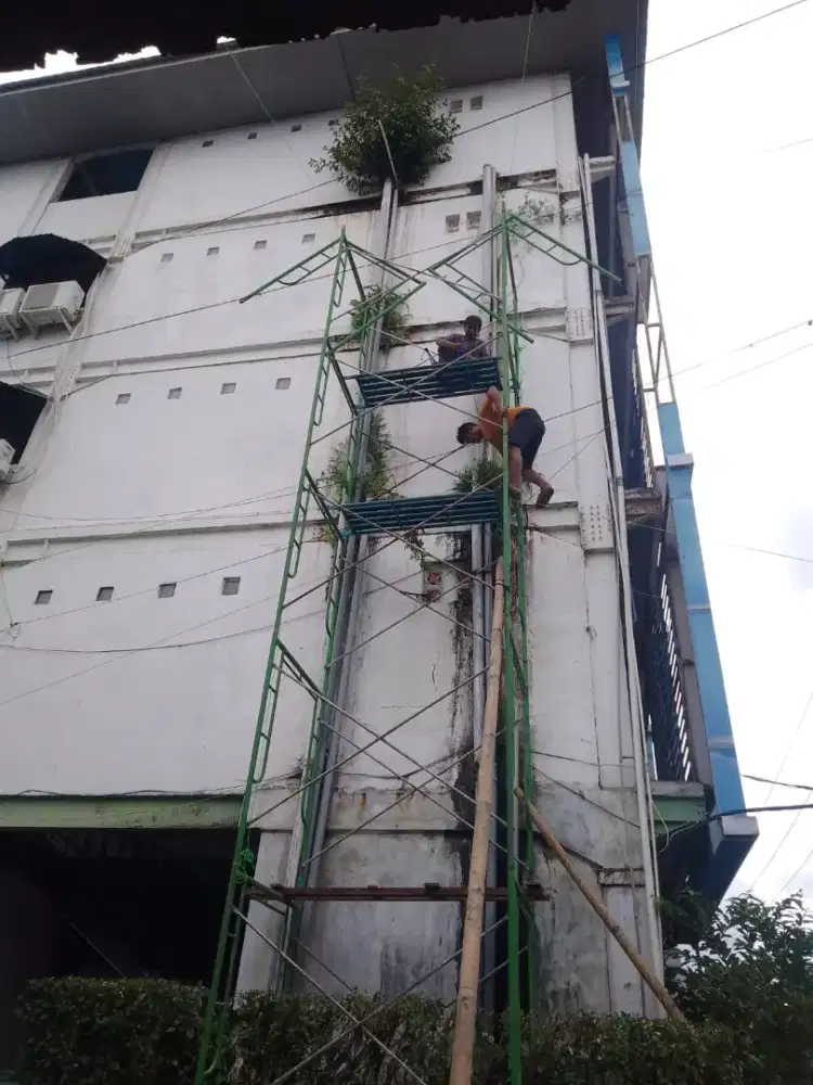 Tukanng bangunan