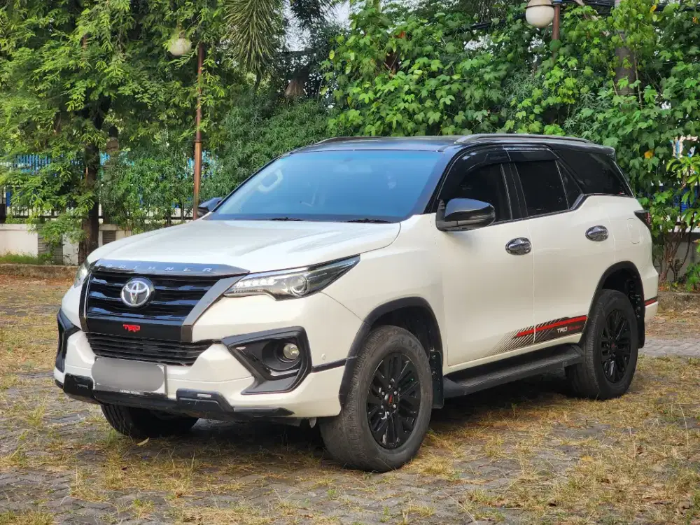 Fortuner 2.4 TRD AT Diesel 2020