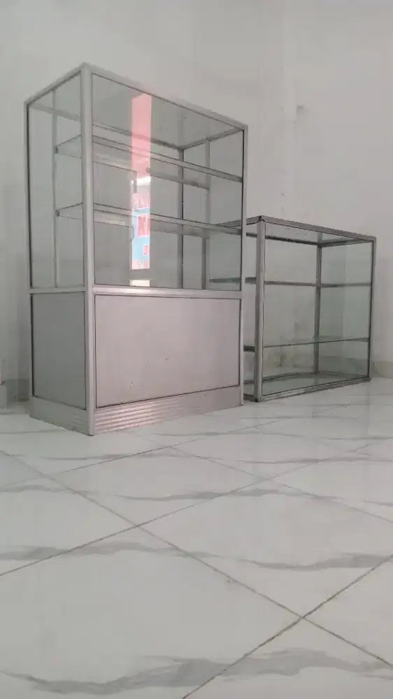 Etalase kaca, Rak snack dan Meja lipat Krisbow
