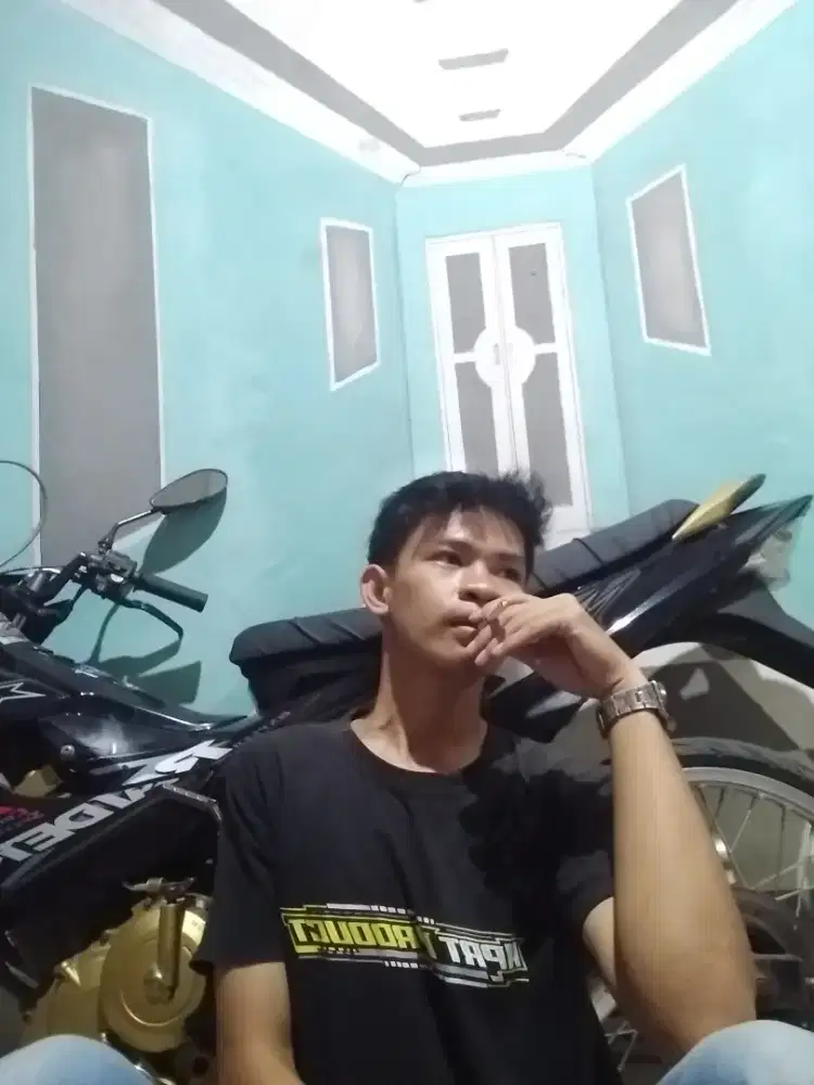 Pekerjaan apa saja tawarin dulu aja siapa tau ke harti