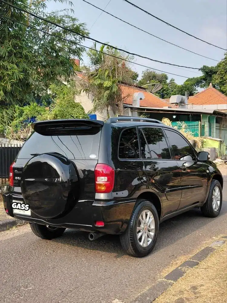 Toyota RAV4 2004 Bensin