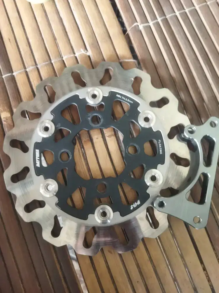 Cakram Rem Daytona Floting 220