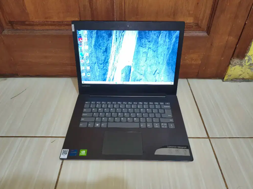 Laptop Lenovo ideapad 320 core i5-gen7 Ram 8GB ssd 250GB Double VGA