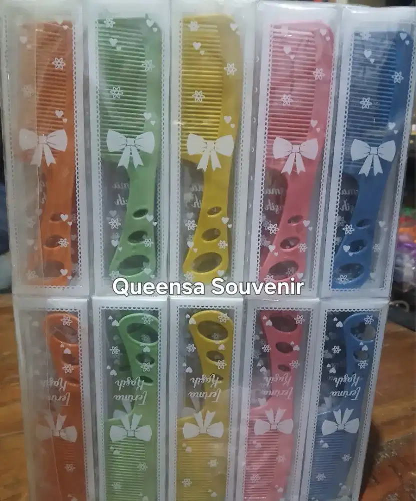 SOUVENIR SISIR BOX