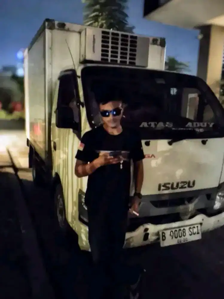 driver supir siap bongkar muat