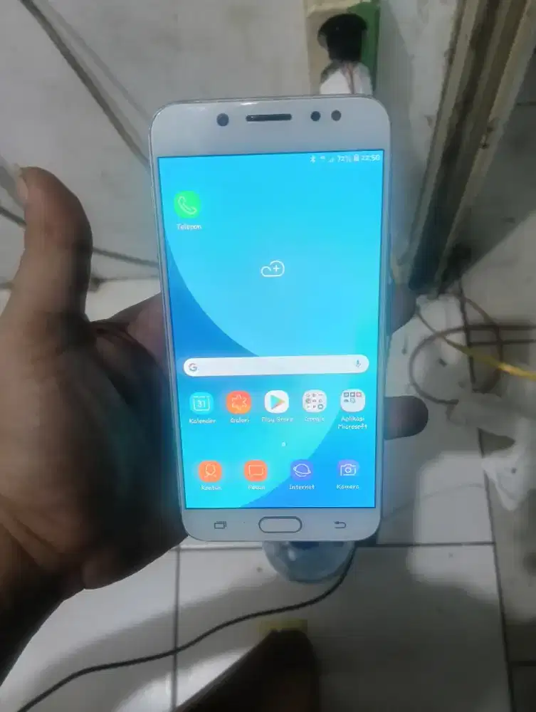 samsung j7 plus ram4/32