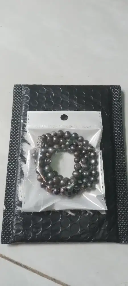 Aksesoris kalung mutiara