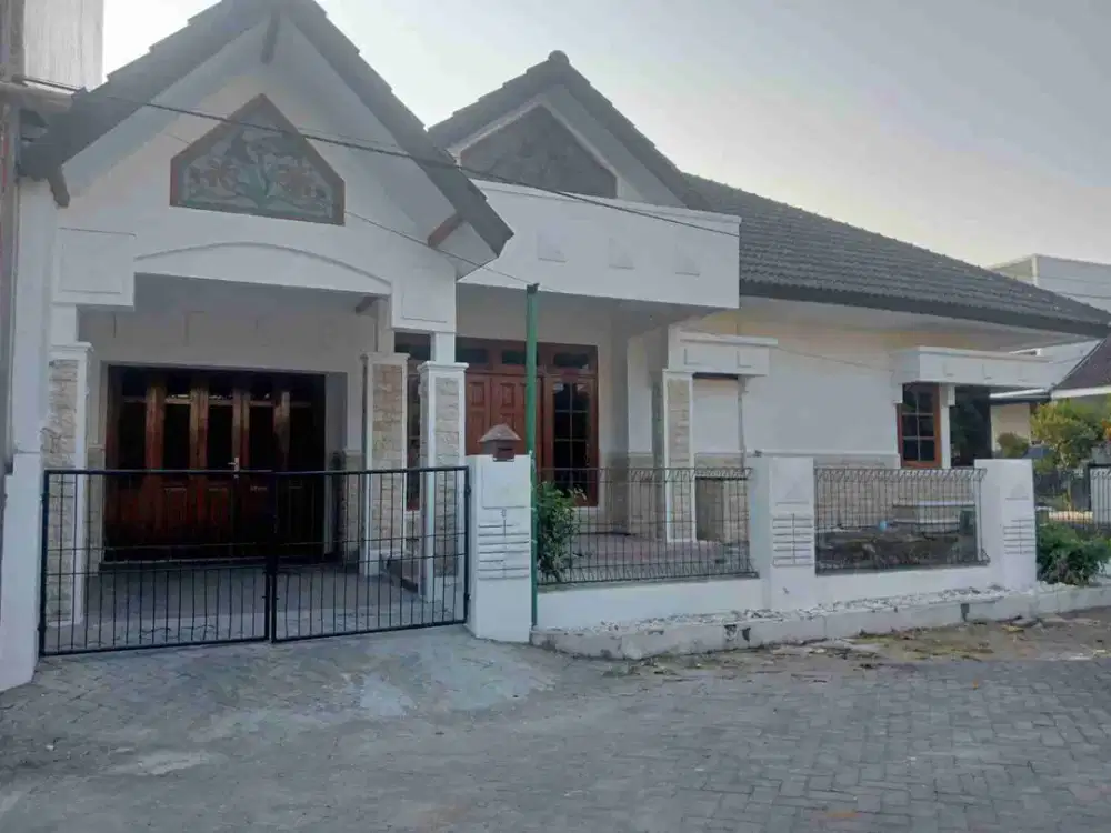 disewakan rumah bagus rapi dan bersih 1 lantai didekat kampus UGM dan Hotel hyatt